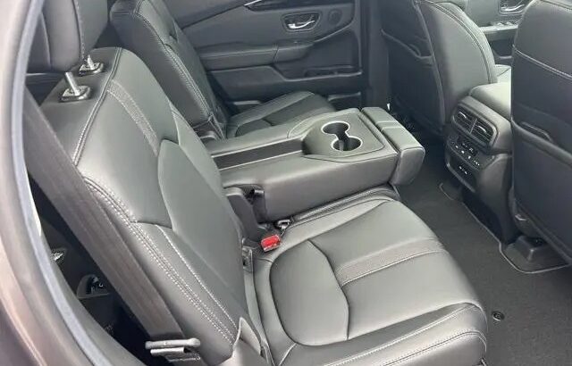 New 2025 Honda Pilot Touring 8-Passenger